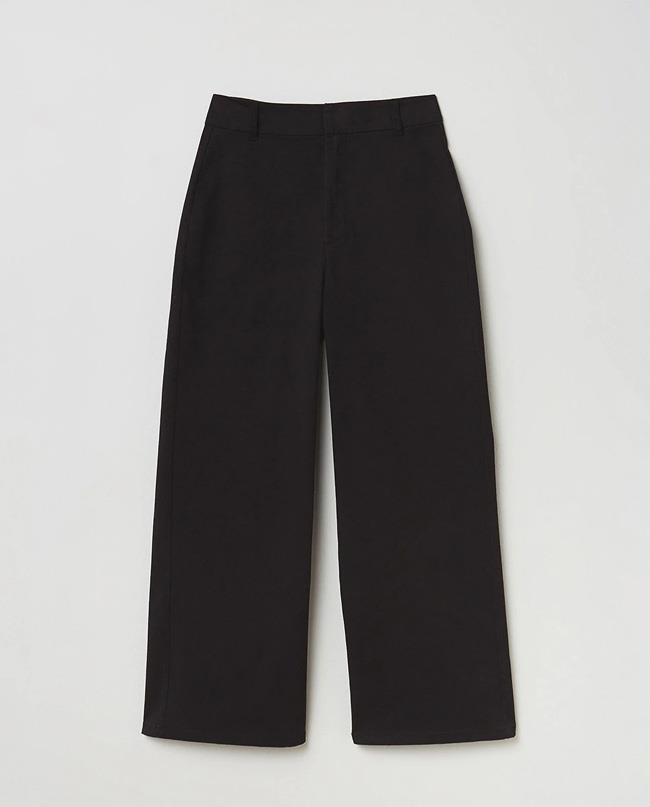 Pantalón ancho negro, de Sfera