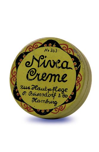 La primera lata de la crema clásica de Nivea