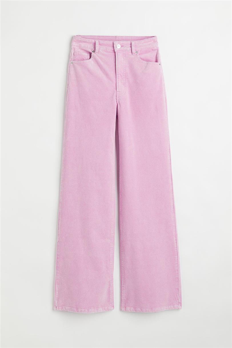 Pantalón de pana rosa, de H&M