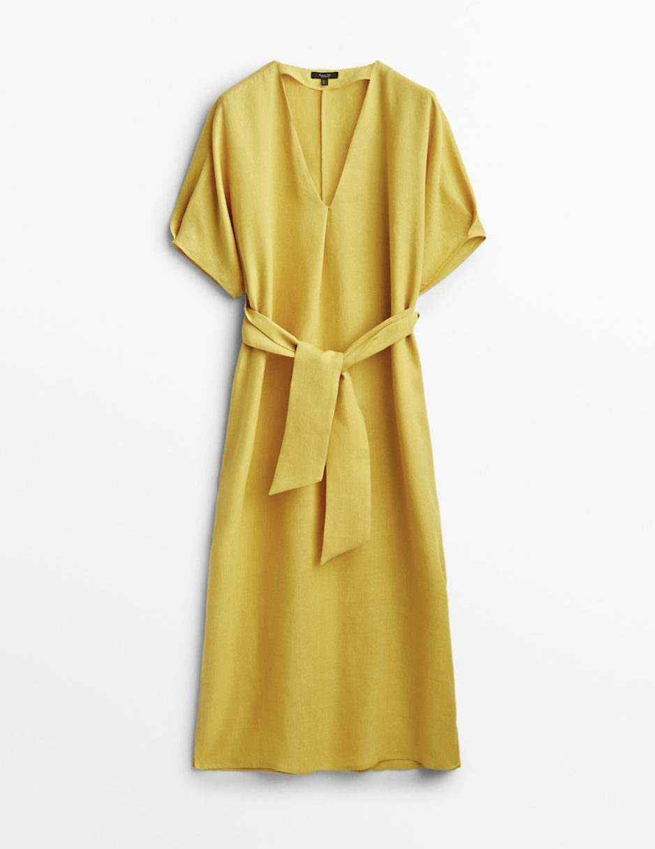 Vestido de lino amarillo de Massimo Dutti
