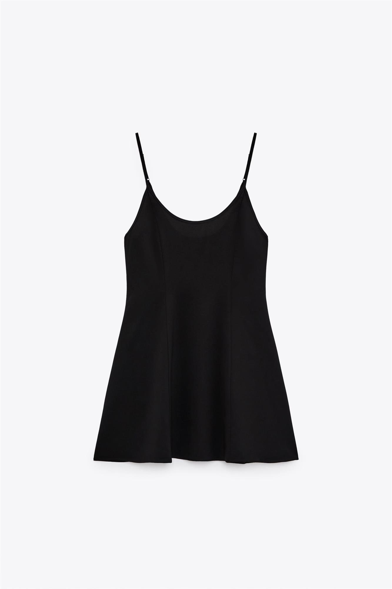 Vestido corto negro de Zara