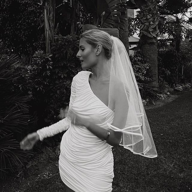 Teresa Andrés y su quinto vestido de boda, inspirado en una Grace Kelly mediterránea