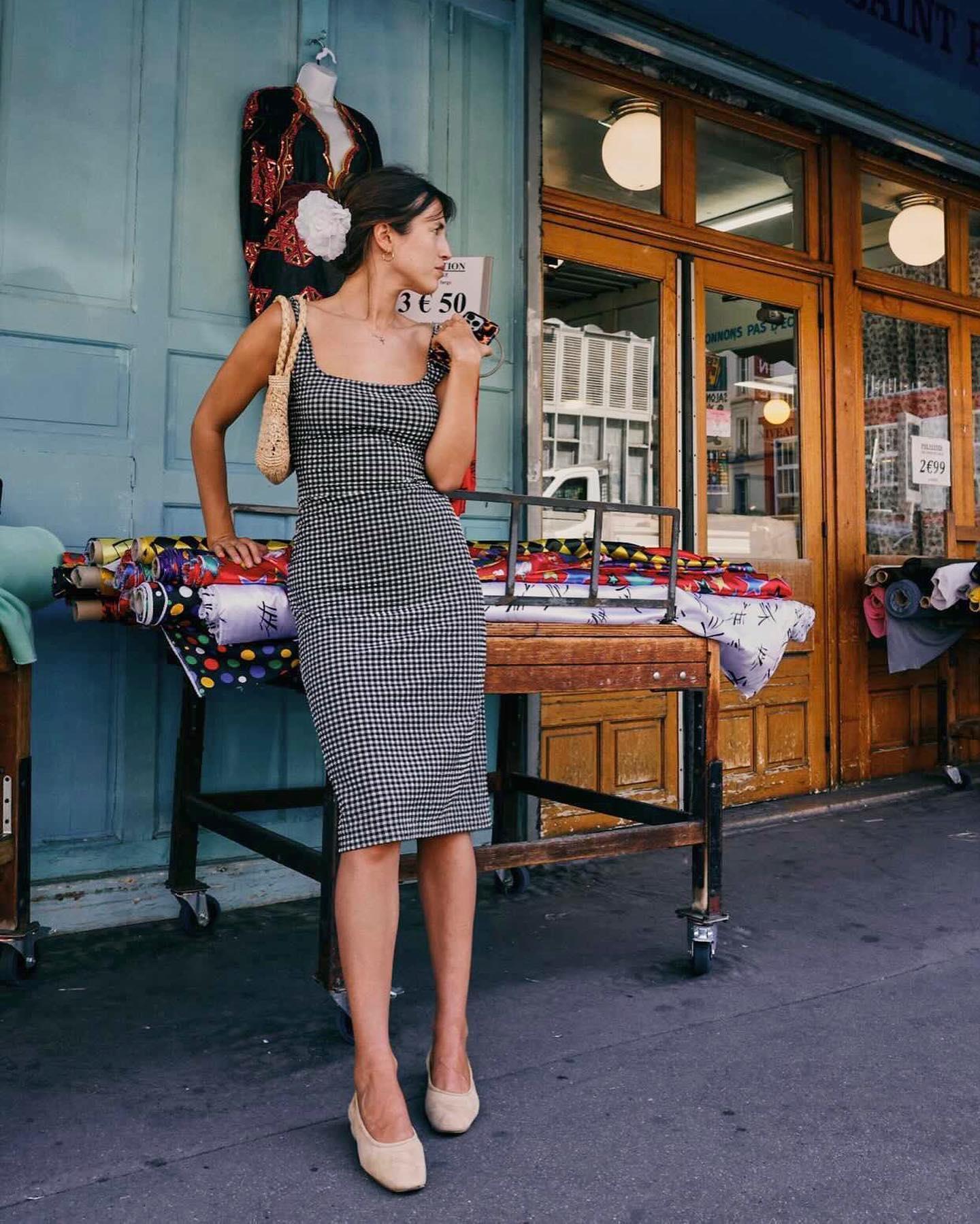 Mujeres francesas tendencias verano vestido midi estampado