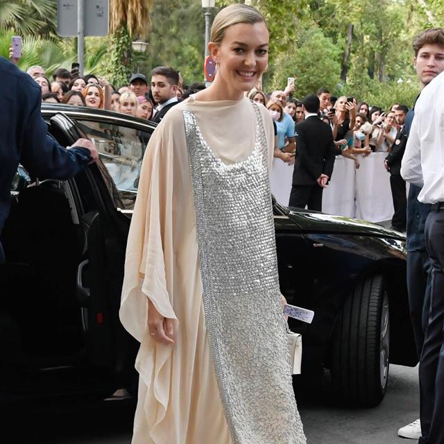Zara saca a la venta el vestido que Marta Ortega llevó en el desfile de Dior y otros 5 diseños que parecen de Alta Costura