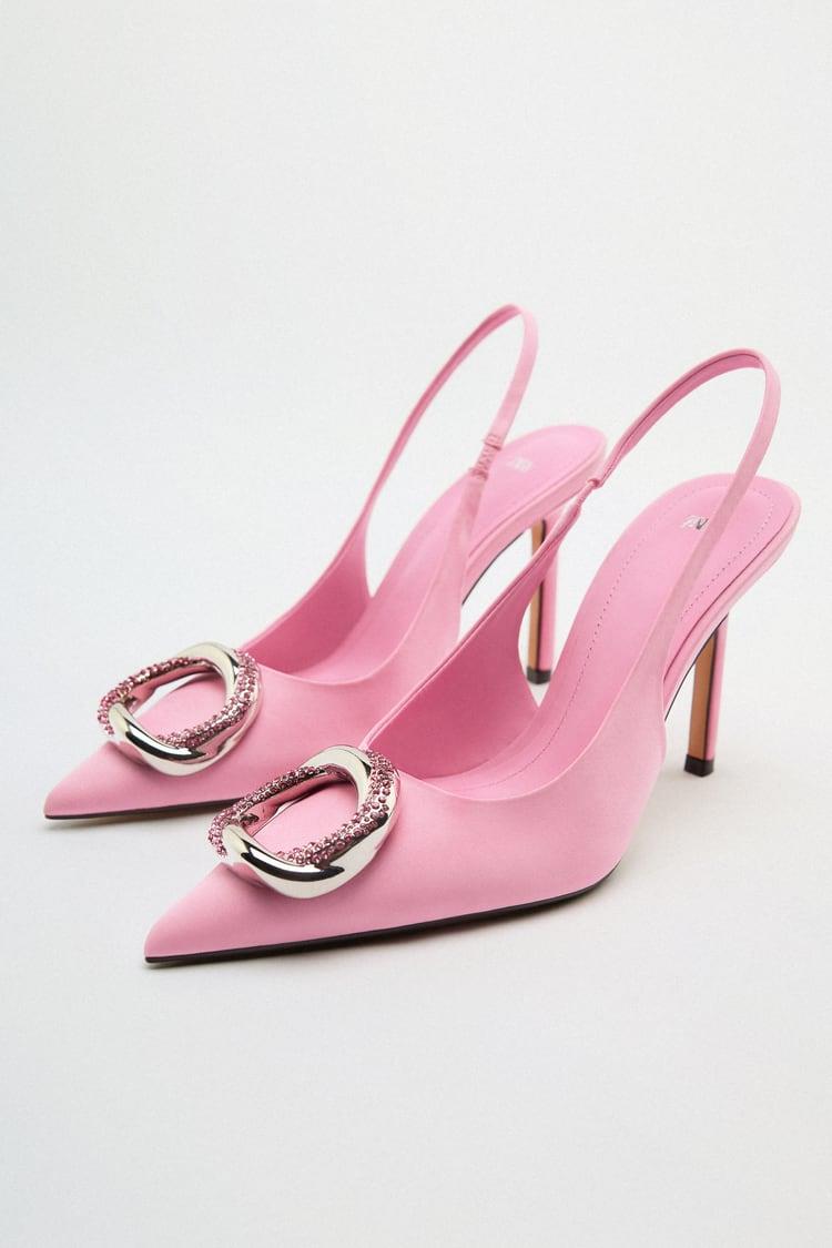 Zapatos rosas destalonados, de Zara