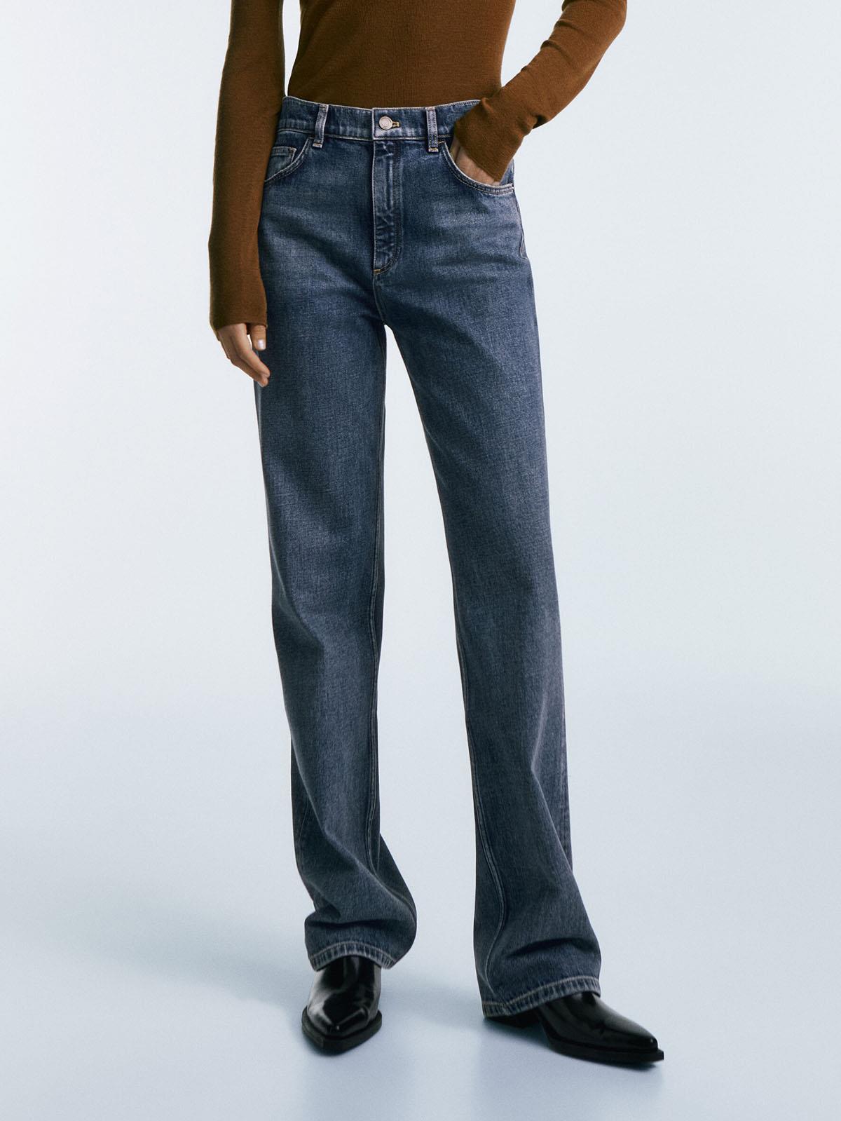 Jeans Massimo Dutti. Jeans de tiro alto y corte recto, de Massimo Dutti