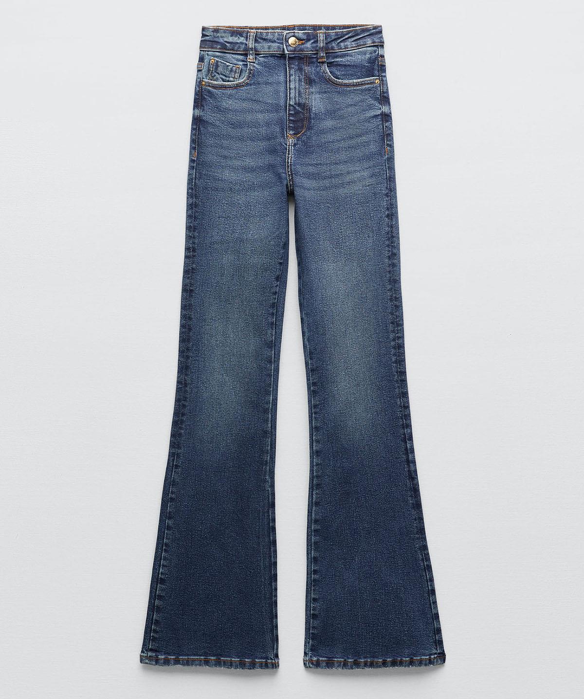Jeans Zara. Jeans campana, de Zara