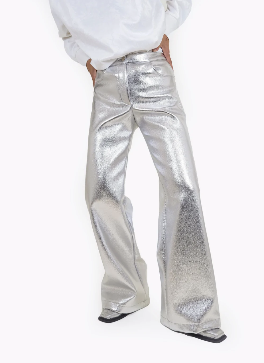 Pantalones metalizados de Laagam