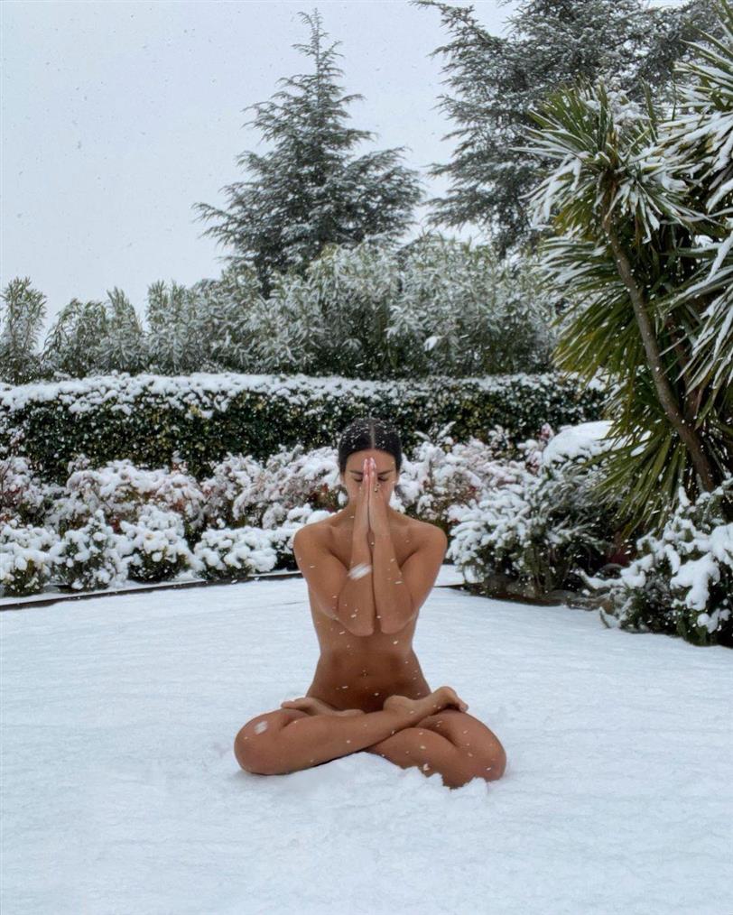 famosos-desnudos-nieve-cristina-pedroche