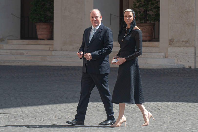 Los mejores looks de Charlene de Mónaco: transparencias en el Vaticano