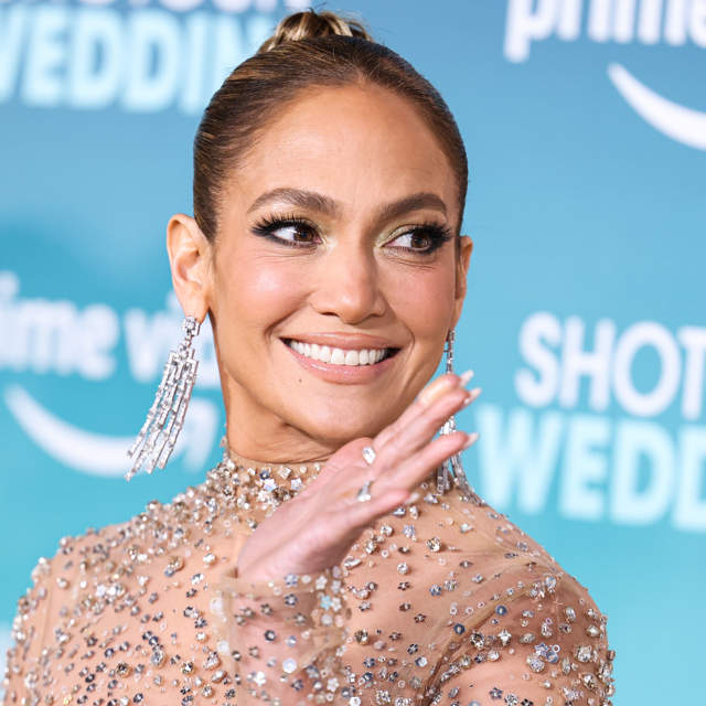 Jennifer Lopez confirma las tendencias de cejas que SÍ llevarás en 2023 y las que NO si quieres presumir de mirada rejuvenecida