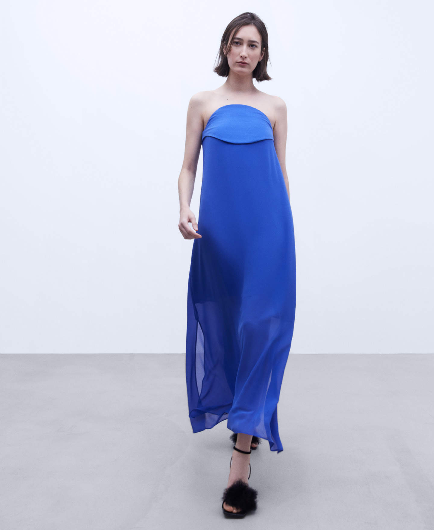 Vestidos de Adolfo Domínguez: Azul klein
