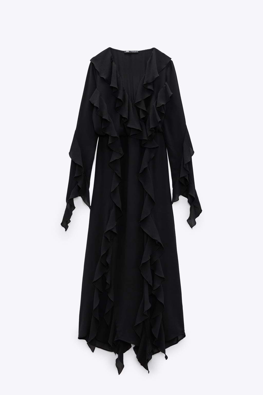 Vestidos de invitada 2023: ruffle dress negro
