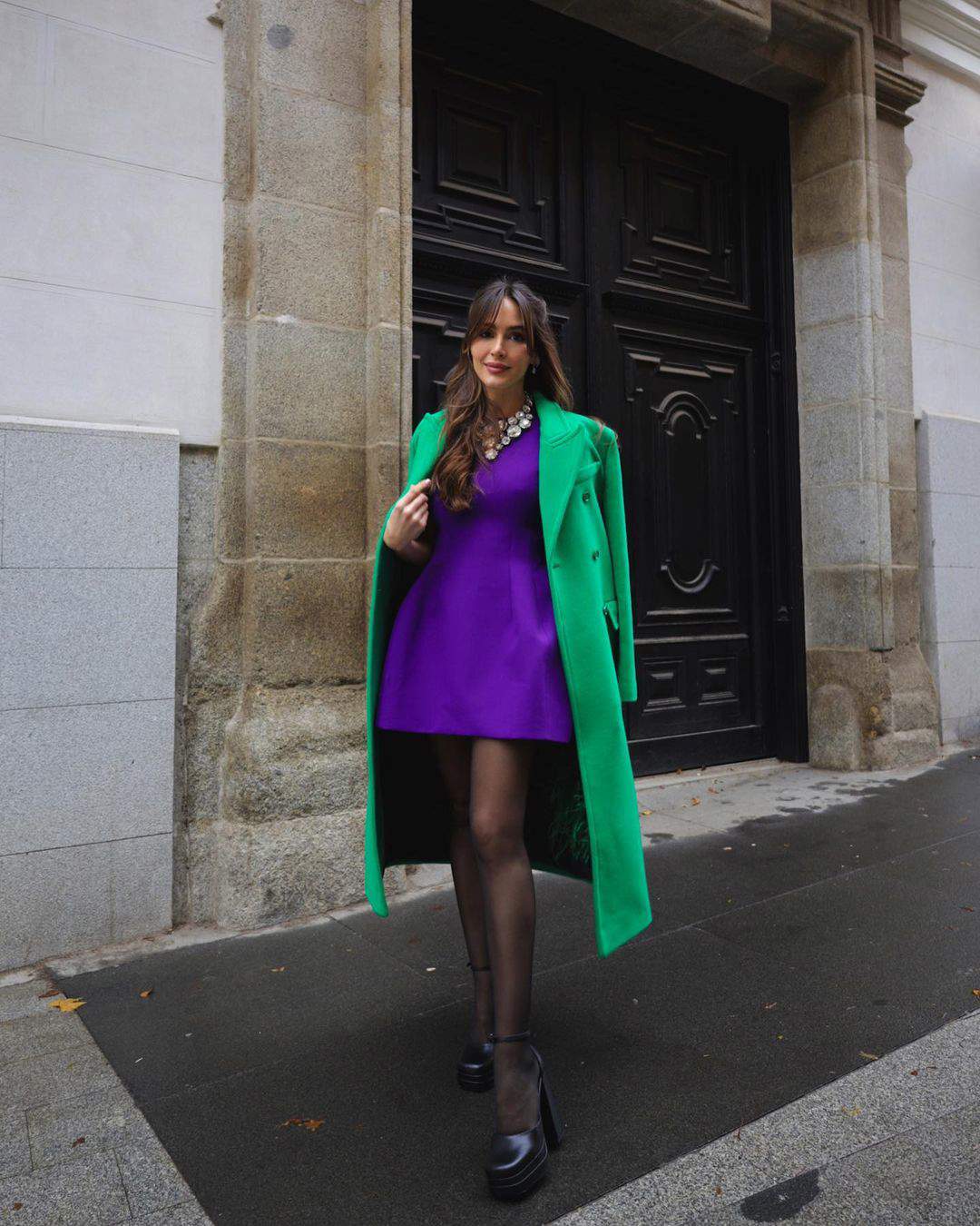 15 looks de invitada de Rocío Osorno: Colores contrastados