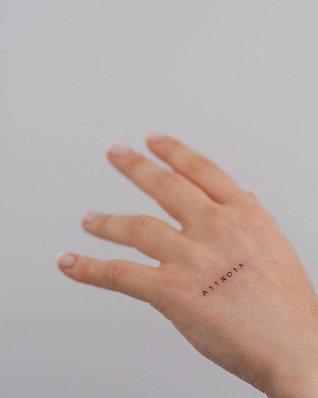 ideas de tatuajes en la mano