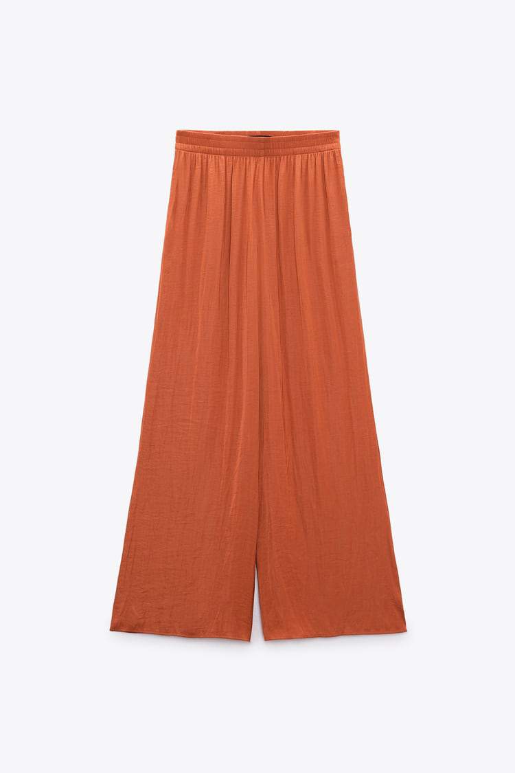 8 Pantalones sueltecitos de Zara: plisado