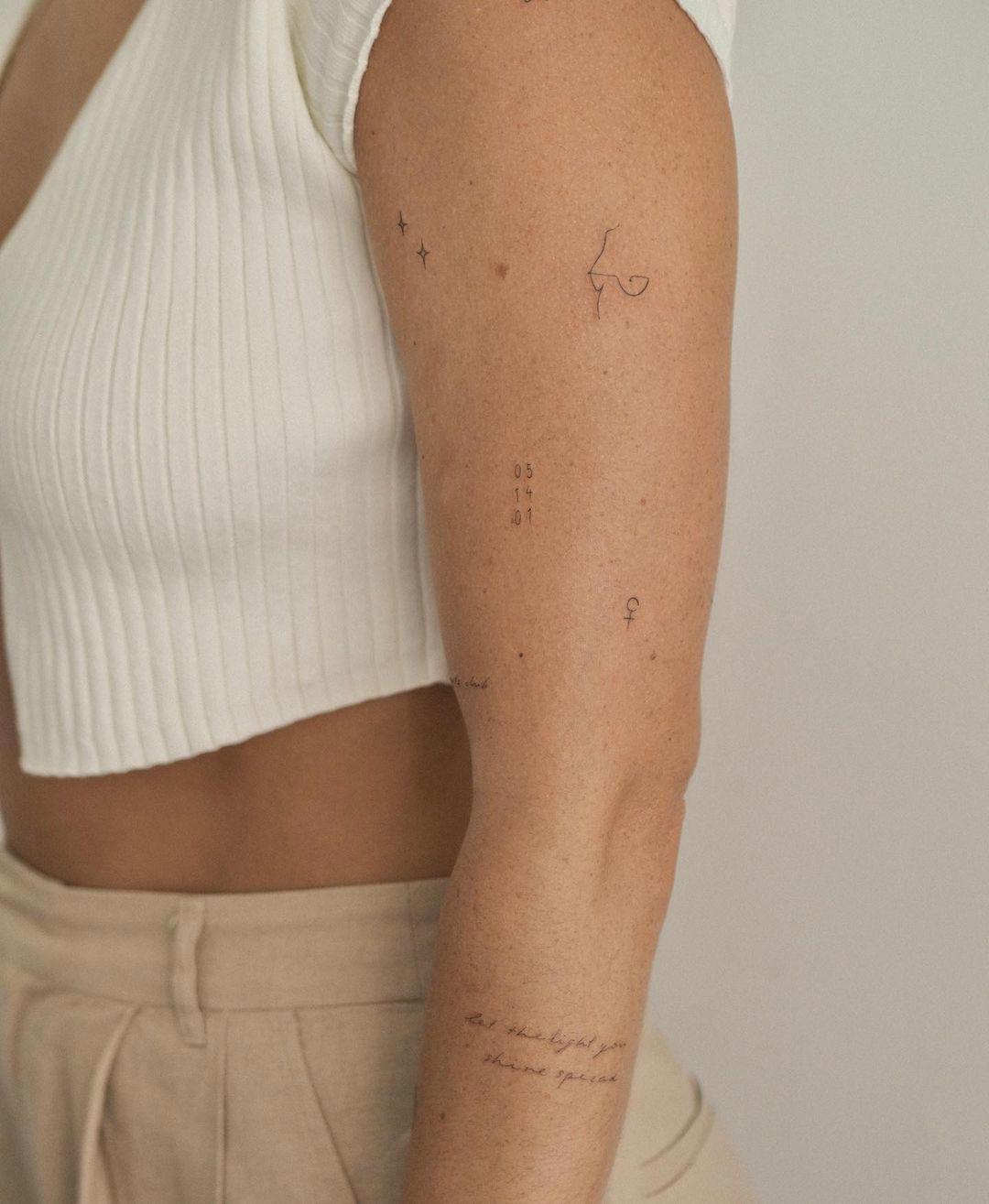 Combinación de tattoos de Marina Molist