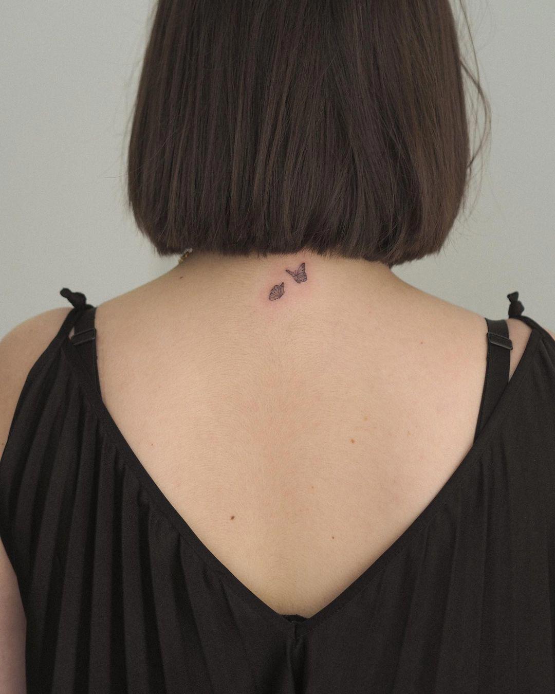 Tattoo ‘fine line’ de dos mariposas