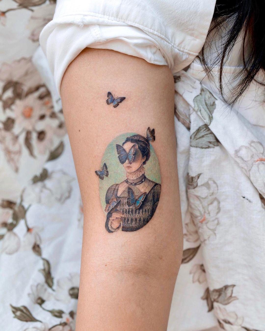 Tatuaje inspirado en la ilustración de Christian Schloe