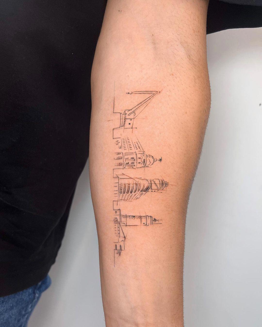 Una ciudad tatuada en clave ‘fine line’ en el antebrazo