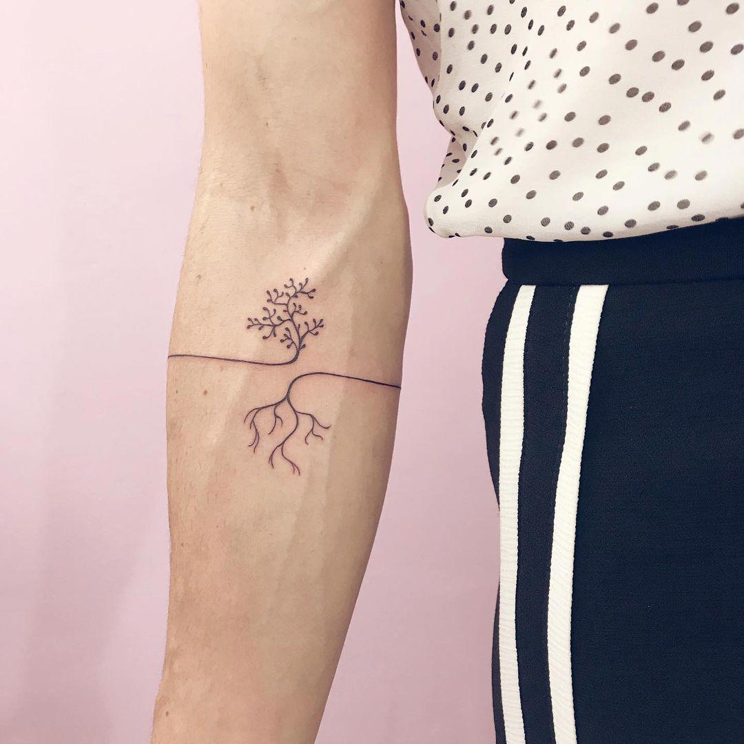 Tatuaje de árbol de la vida pequeño