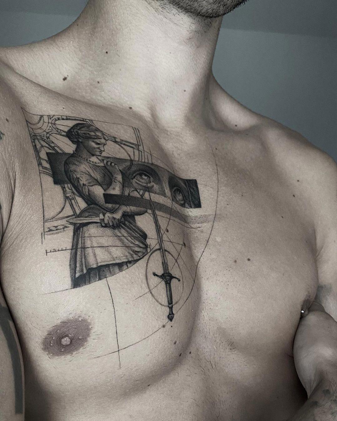 Tatuajes en el pecho de hombres
