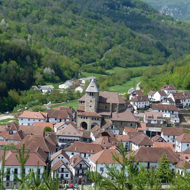El pueblo del mes de octubre según National Geographic se encuentra en el Pirineo navarro: qué hacer si vas un fin de semana