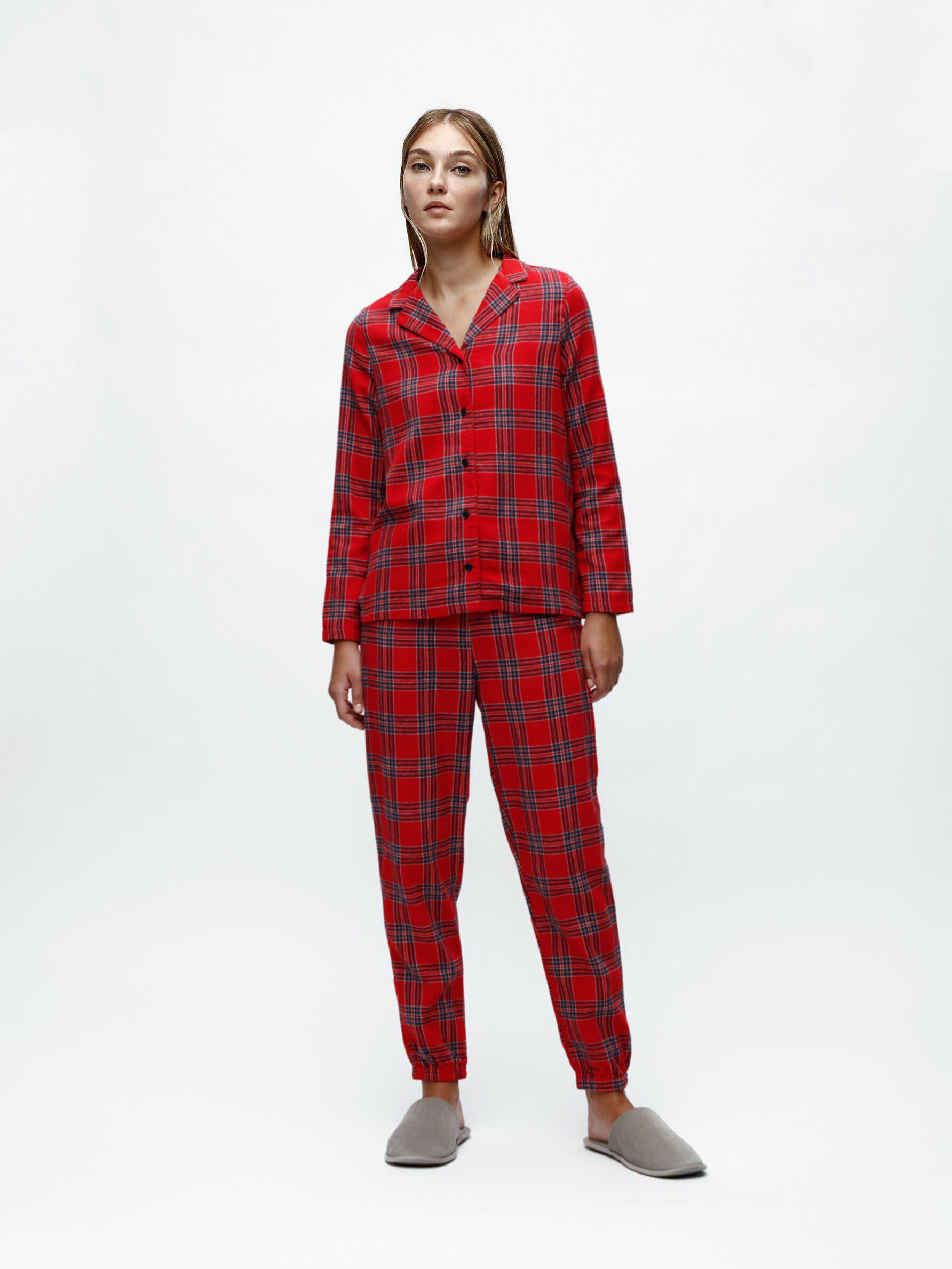 Pijama Navidad: De cuadros