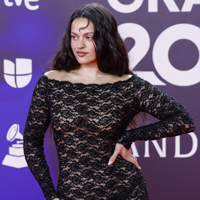 De Rosalía a Victoria Federica: la alfombra roja de los Grammy Latinos se llena de transparencias y metalizados