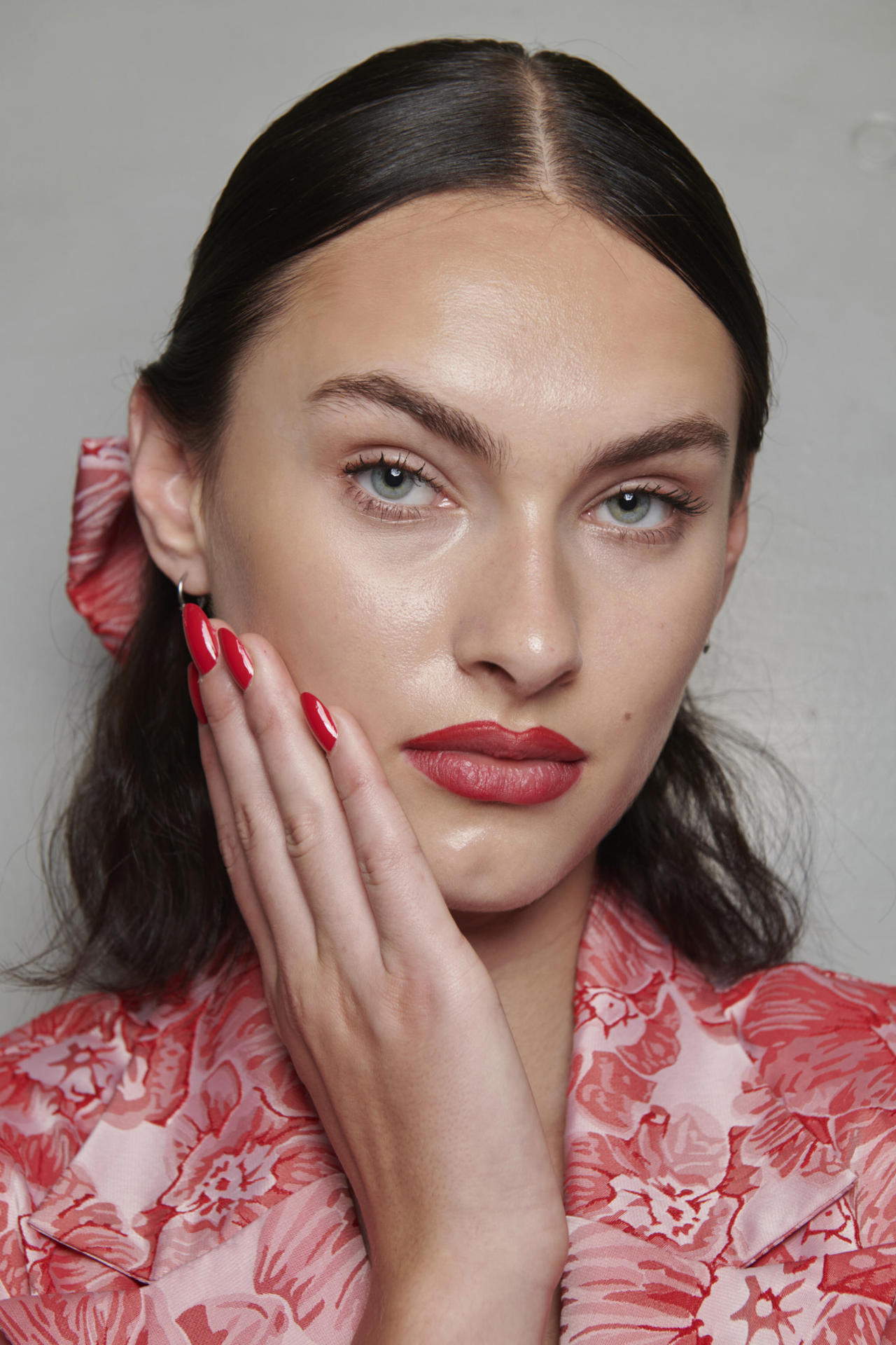 Uñas rojas: 10 estilos para una manicura elegante y atemporal que nunca falla
