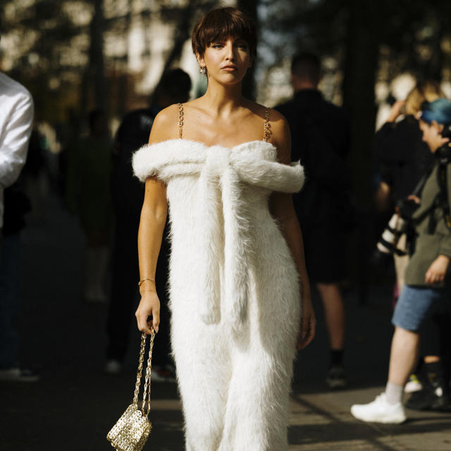 10 vestidos de Massimo Dutti rebajados a precio de Zara que podrás llevar en invierno con medias pero también en primavera