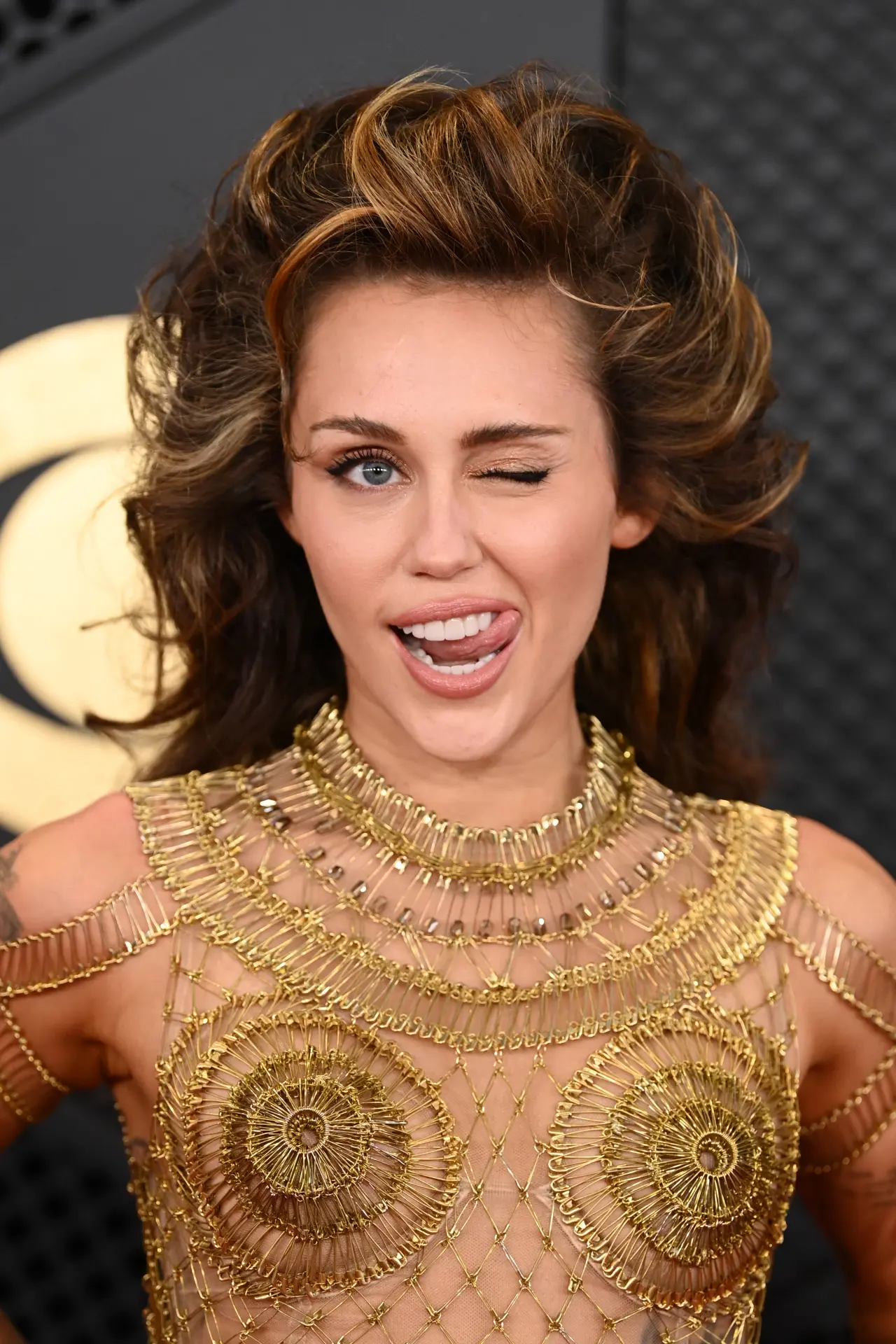 Miley Cyrus en los Grammy 2024