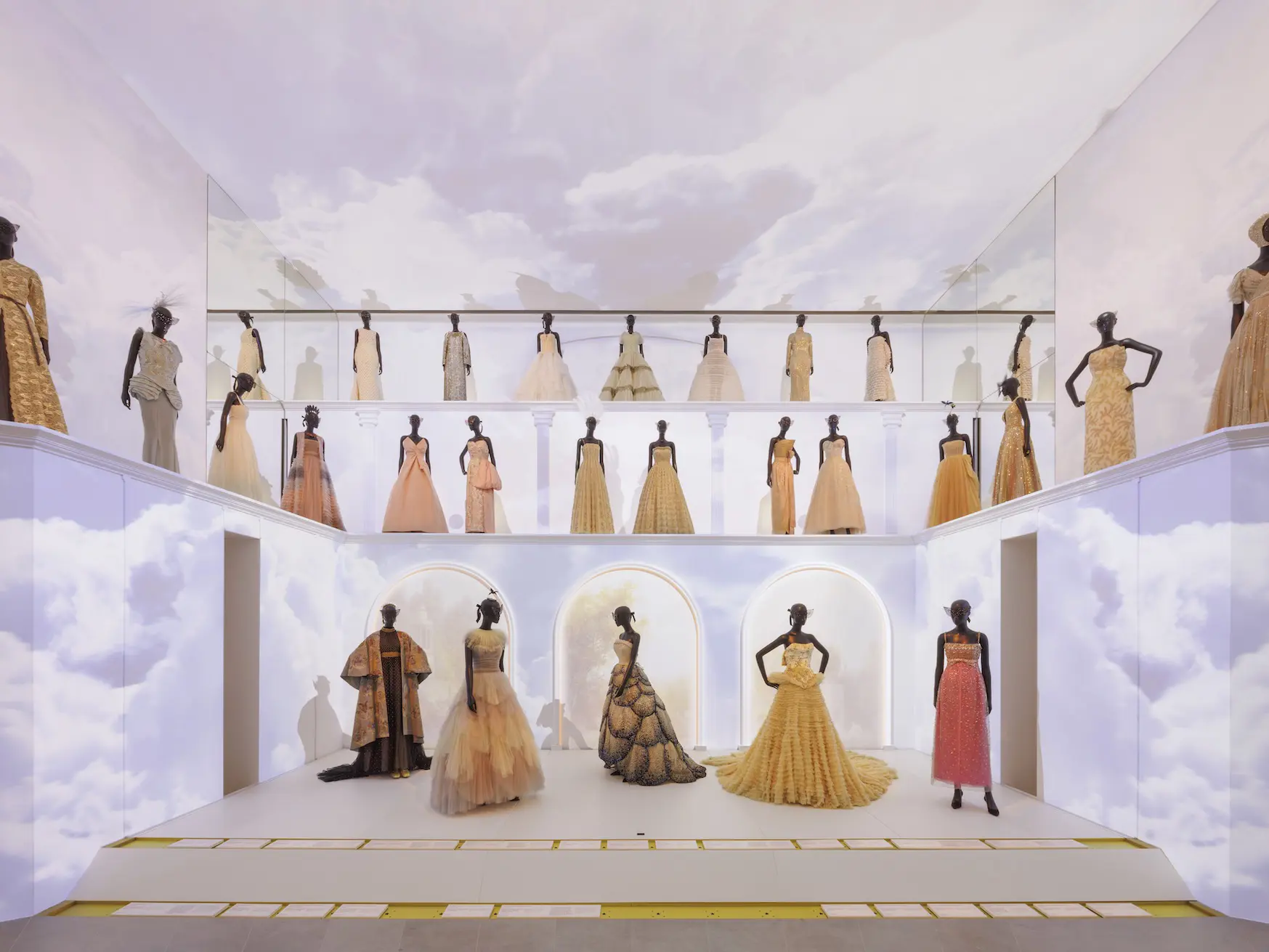 Exposición de vestidos de Dior
